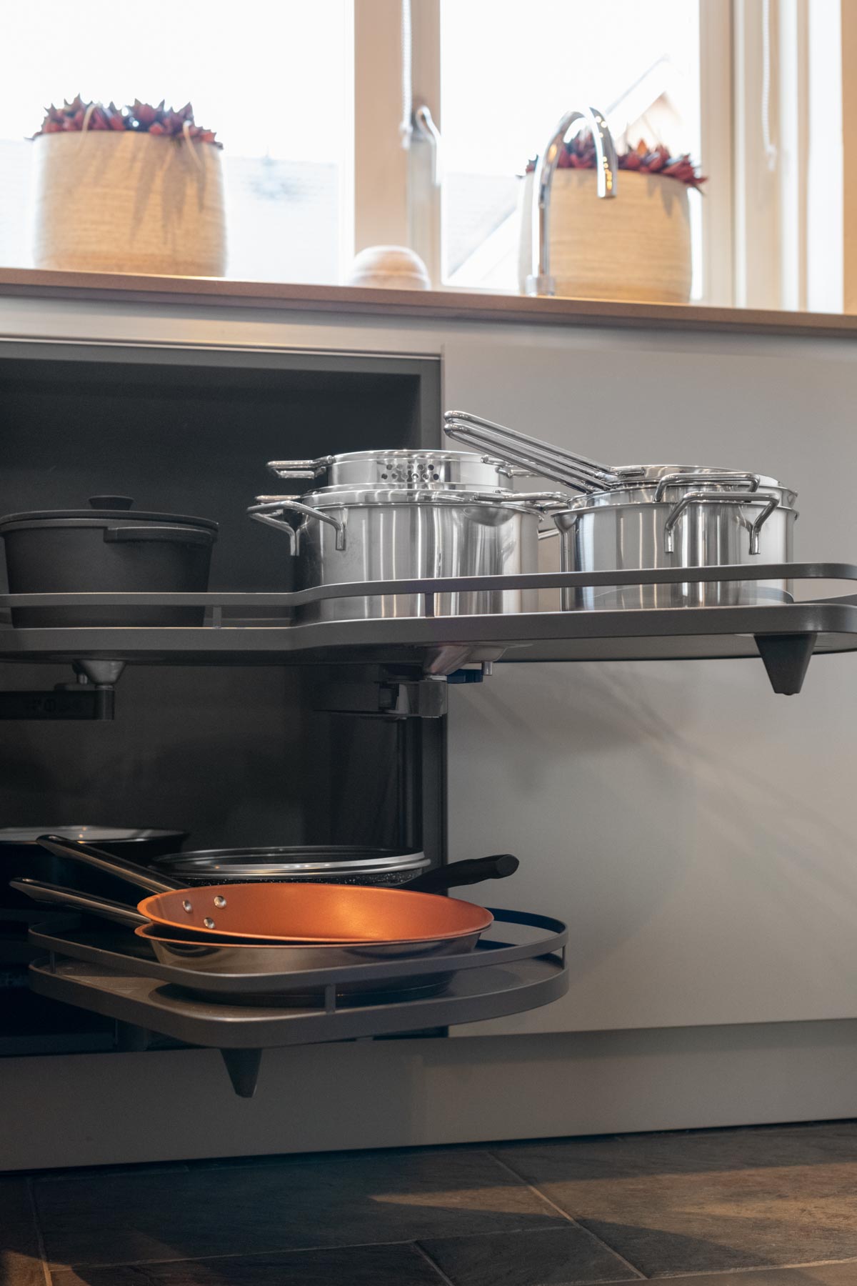Strakke en greeploze keuken | Schelde Keukens